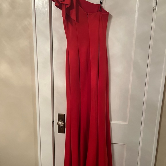 AQUA One-Shoulder Ruffle Formal Gown - Picture 8 of 11